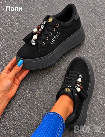 Дамски маратонки Guess в два цвята 