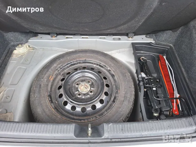 Toyota Corolla D4D 2.0 Hatchback, снимка 11 - Автомобили и джипове - 56648610