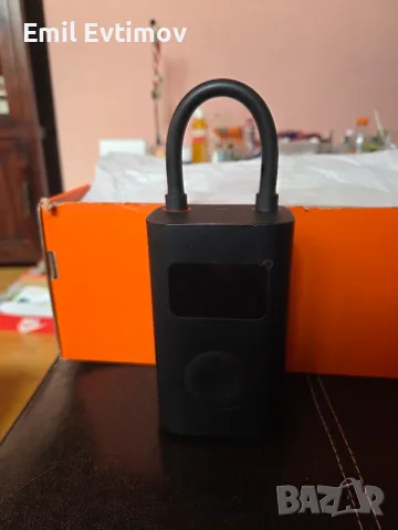 Преносим електрически компресор Xiaomi (Акумулаторна помпа за кола, велосипед, тротинетка)