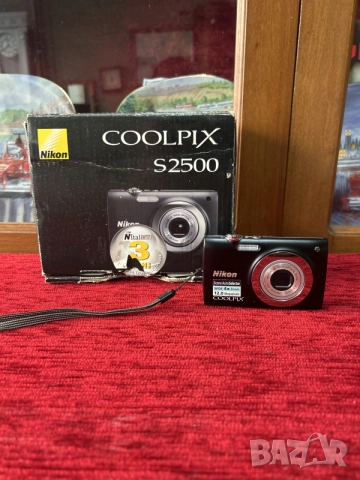 цифров фотоапарат Nikon Coolpix S2500 – Перфектен за Y2K / ретро визия