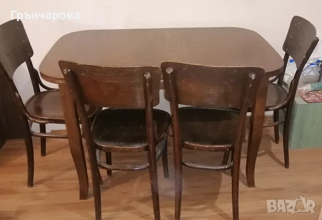 ретро столове за трапезна маса