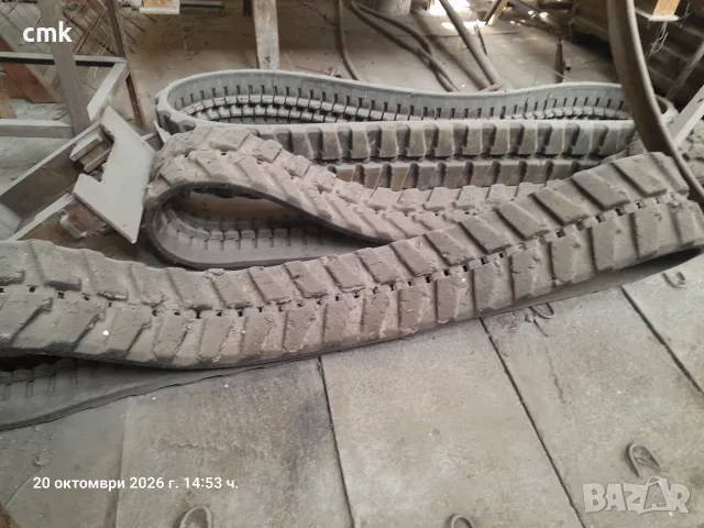 Гумени вериги за мини багер 300x55x84 - употребявани