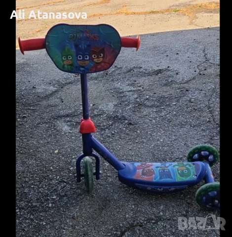 Тротинетка с три колела PJ Masks, синя и червена, за деца