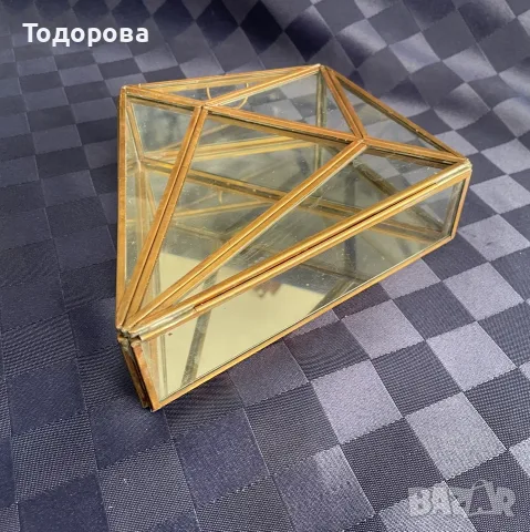 Геометрична кутия за бижута от стъкло и месинг