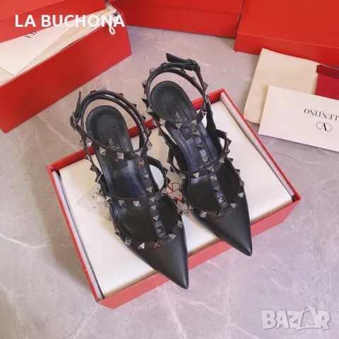 Valentino Rockstud сандали