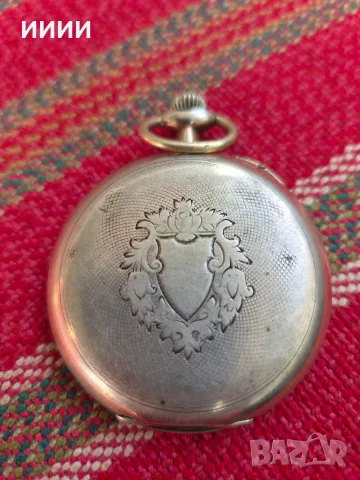 Сребърен джобен часовник Omega , снимка 2 - Антикварни и старинни предмети - 56634425
