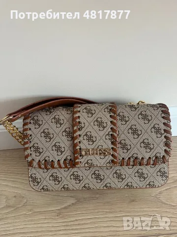 Дамска чанта Guess