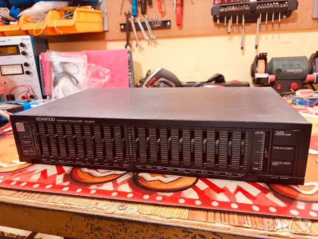 Графичен еквалайзер Kenwood GE-52B, снимка 2 - Еквалайзери - 56646242