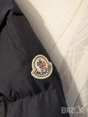 Дамско късо пухено яке (puffer jacket) Moncler размер М , снимка 3 - Якета - 56649475
