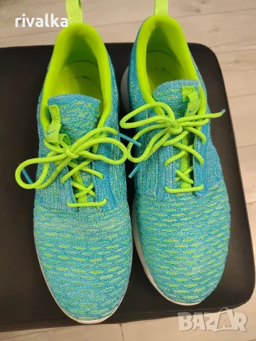 Nike Wmns Roshe One Flyknit, снимка 5 - Маратонки - 56600566