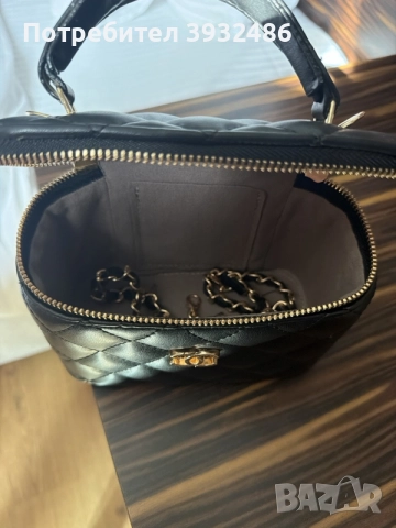 Chanel vanity чанта, снимка 2 - Чанти - 56714040