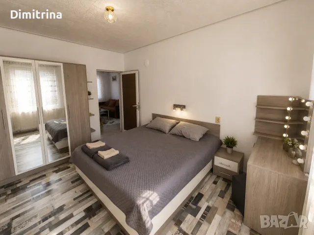 Апартамент, Банско, етаж от къща