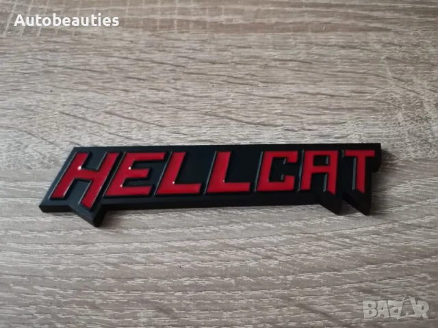 Dodge Hellcat емблема червено с черно