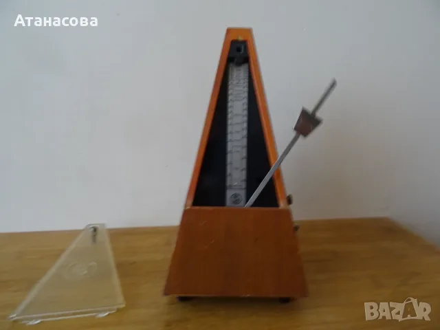 Немски метроном 1979 г, снимка 8 - Антикварни и старинни предмети - 56602576