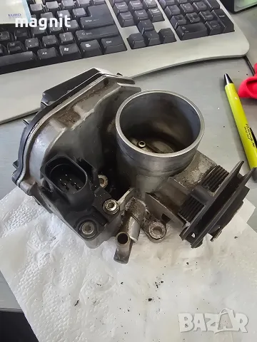 Дроселова клапа VW 030133064F, снимка 3 - Части - 56579629