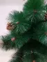 Елха естествено зелена с шишарки, снимка 2
