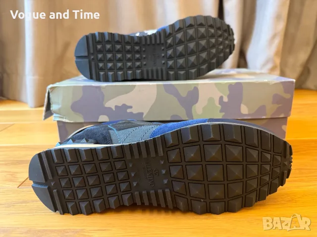 Обувки Valentino Rockrunner, снимка 10 - Маратонки - 56735486