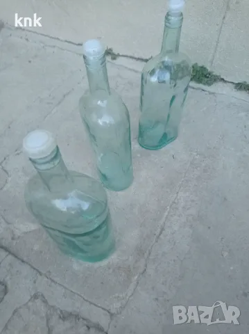 Стари плоски бутилки