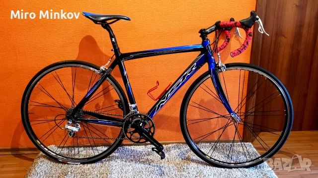 ПРОДАВАМ ШОСЕЕН NUZZI SPORT RACING с монтаж CAMPAGNOLO VELOCE 
