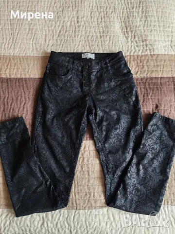 Черен панталон  Pulz Jeans, размер S