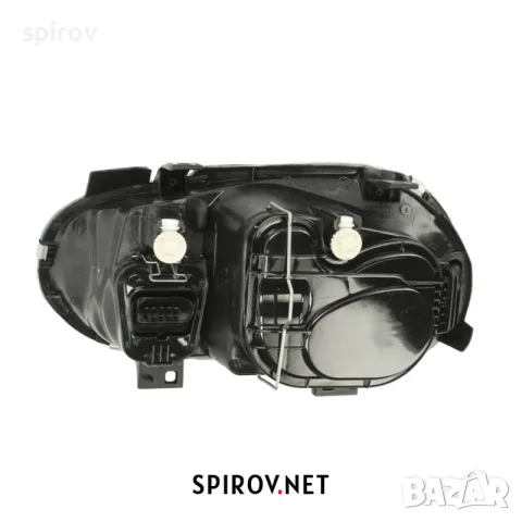 Десен фар VW Golf IV 1997-2006, снимка 2 - Аксесоари и консумативи - 55744991