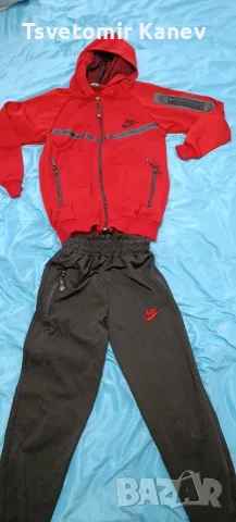 Детски анцунг Nike възраст 7г., снимка 2 - Детски анцузи и суичери - 56648249