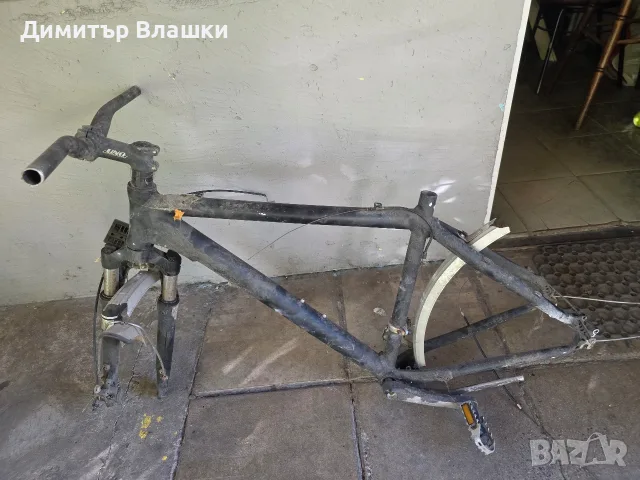 МТБ Рамка 26" с амортисьорна вилка, лапа UNO и курбели (за проект / части)