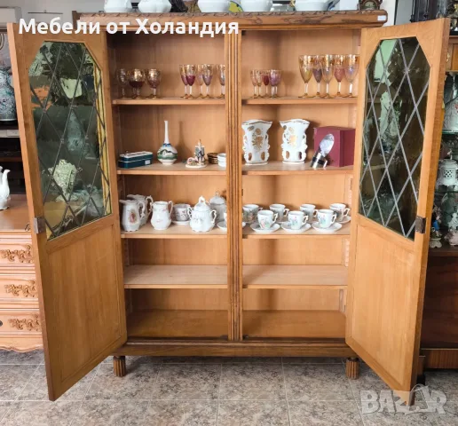 Белгийска дъбова витрина, снимка 6 - Секции и витрини - 56552686