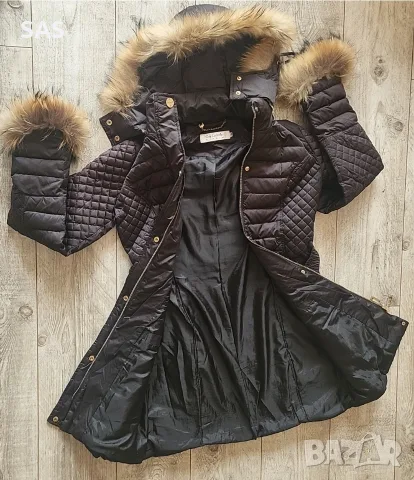  Дамско зимно яке (тип пухенка) от марката Guy Laroche Paris.