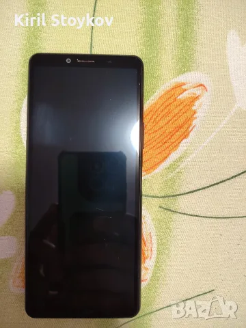 Продавам Sony Xperia 10 ll