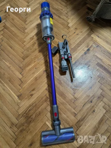 Отлична Dyson V10 безжична прахосмукачка с нова батерия и аксесоари