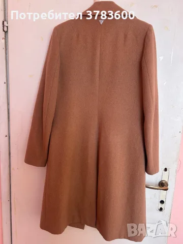 Зимно палто Guess, снимка 2 - Палта, манта - 56635316