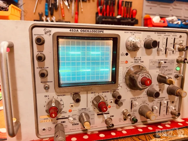Осцилоскоп Tektronix R453A, снимка 2 - Друга електроника - 56614460