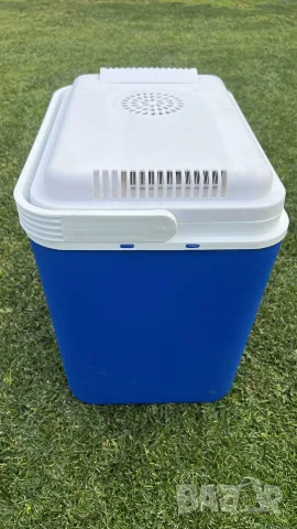 Хладилна чанта 30 L  12V, снимка 3 - Хладилни чанти - 56128844