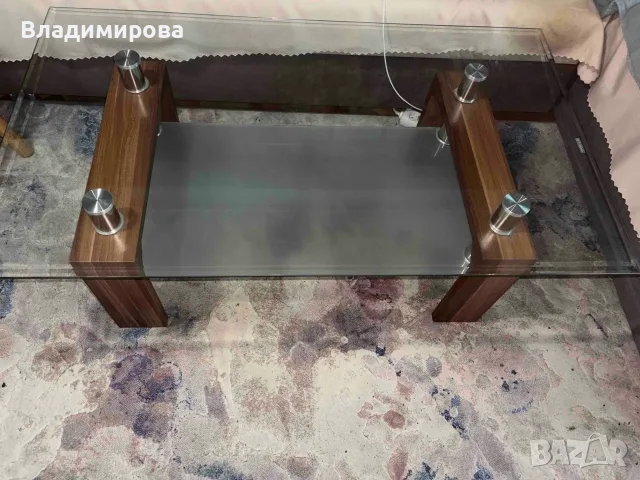 Стъклена холна масичка