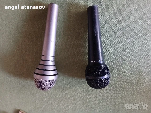 Продавам два микрофони BEHRINGER и AKG 