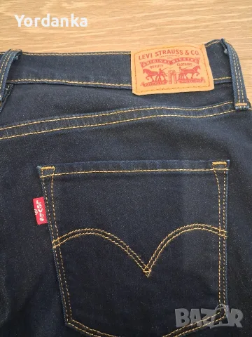 Дамски дънки до коляното на Levis, снимка 2 - Дънки - 56667957