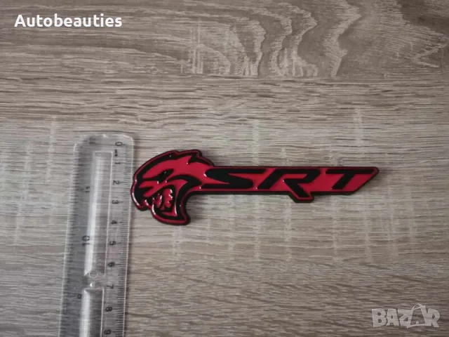 SRT Hellcat черно с червено емблема лява, снимка 3 - Аксесоари и консумативи - 56581232