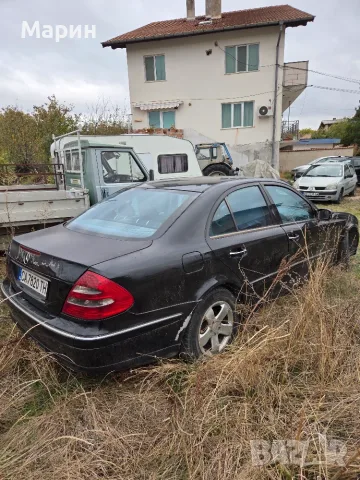 Мерцедес - Е220 , снимка 2 - Автомобили и джипове - 56714786
