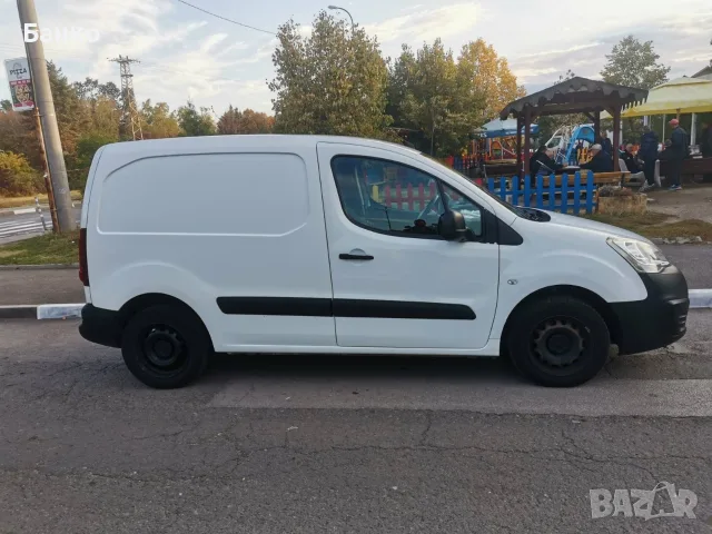 Продавам автомобил Peugeot Partner , снимка 14 - Автомобили и джипове - 55494680
