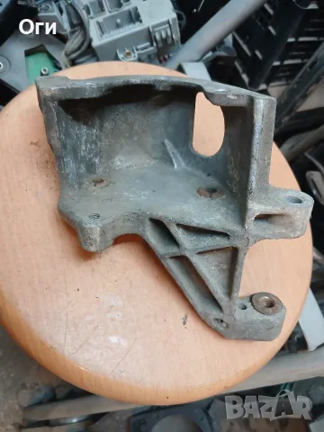 Конзола хидравлична помпа за Голф 3 и Пасат В4 028 145 523 B  /  028145523B