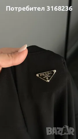 Нова дамска тениска Prada , снимка 3 - Тениски - 56612920