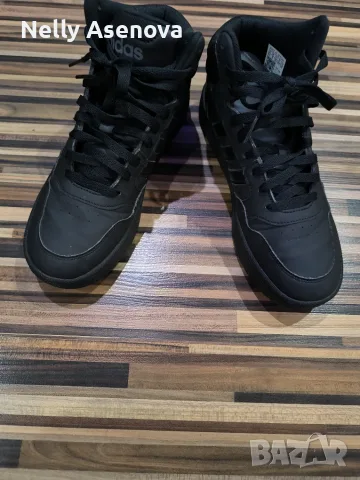 Високи маратонки Adidas, снимка 2 - Детски обувки - 56660762