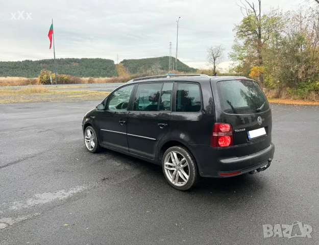VW Toura 1.9 TDI DSG, снимка 4 - Автомобили и джипове - 56691115