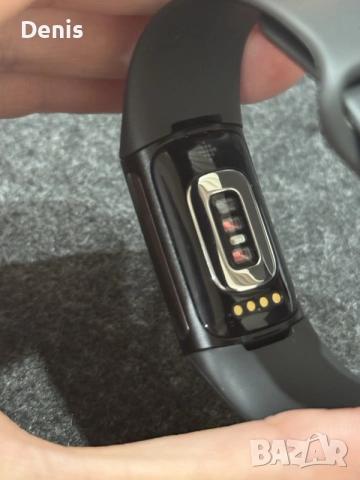 Fitbit Charge 6 - 1 Черен и 1 Сив, снимка 6 - Смарт гривни - 56606540