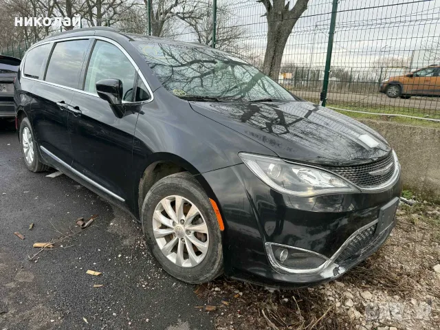 САМО НА ЧАСТИ Chrysler Pacifica --3. 6 VVT, снимка 9 - Автомобили и джипове - 56643163