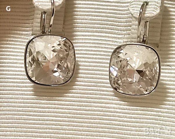 Swarovski sylver-tone crystal drop обеци, снимка 4 - Обеци - 56558109