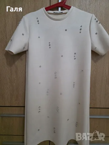 Рокля Zara с декоративни камъни 