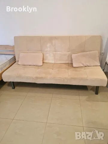 Продава се диван-канапе