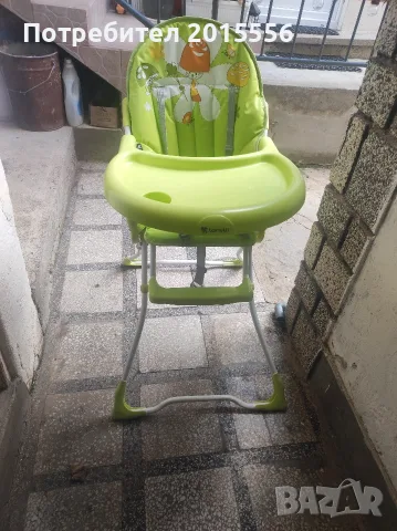 Продавам столче за хранене.
